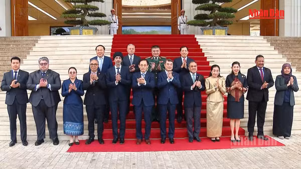 [Video] Thủ tướng Lê Minh Hưng: Làm sâu sắc hơn đầu tư nội khối ASEAN, xây dựng cộng đồng bao trùm, bền vững
