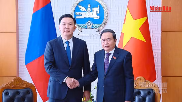 [Video] Việt Nam sẵn sàng tháo gỡ thể chế, thúc đẩy hợp tác kinh tế, thương mại với Mông Cổ