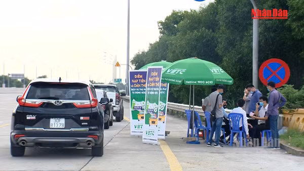 [Video] VETC, ePass dừng chính sách thu 6.600 đồng/tháng