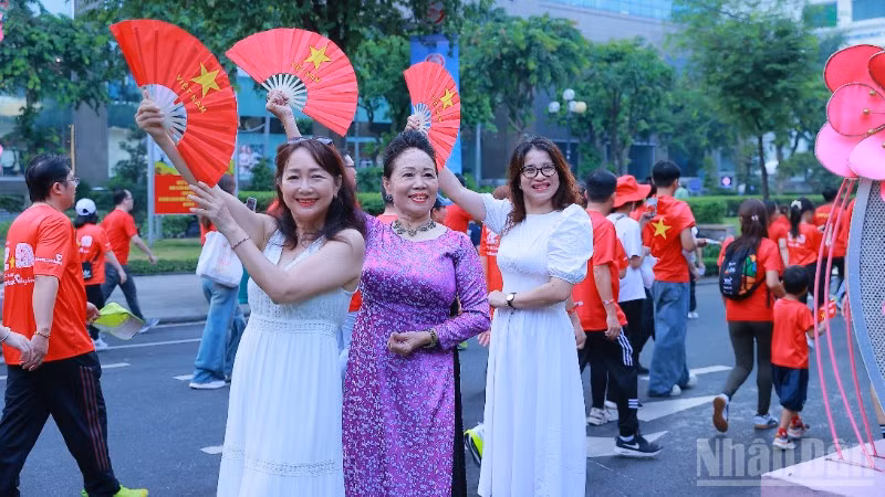 ndo_br_yeu-nuoc-4-2232.jpg