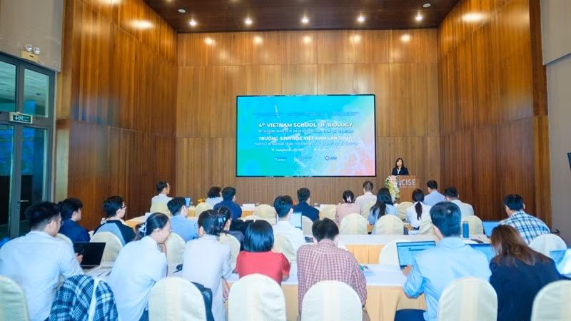Đây là khóa đào tạo thường niên được tổ chức từ năm 2022 đến nay để cập nhật các phương pháp nghiên cứu mới trong lĩnh vực sinh học.