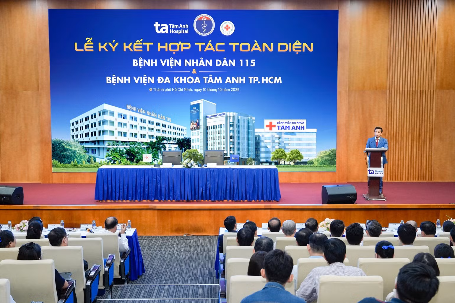 thsbsckii-tran-van-song-giam-doc-benh-vien-nhan-dan-115.jpg