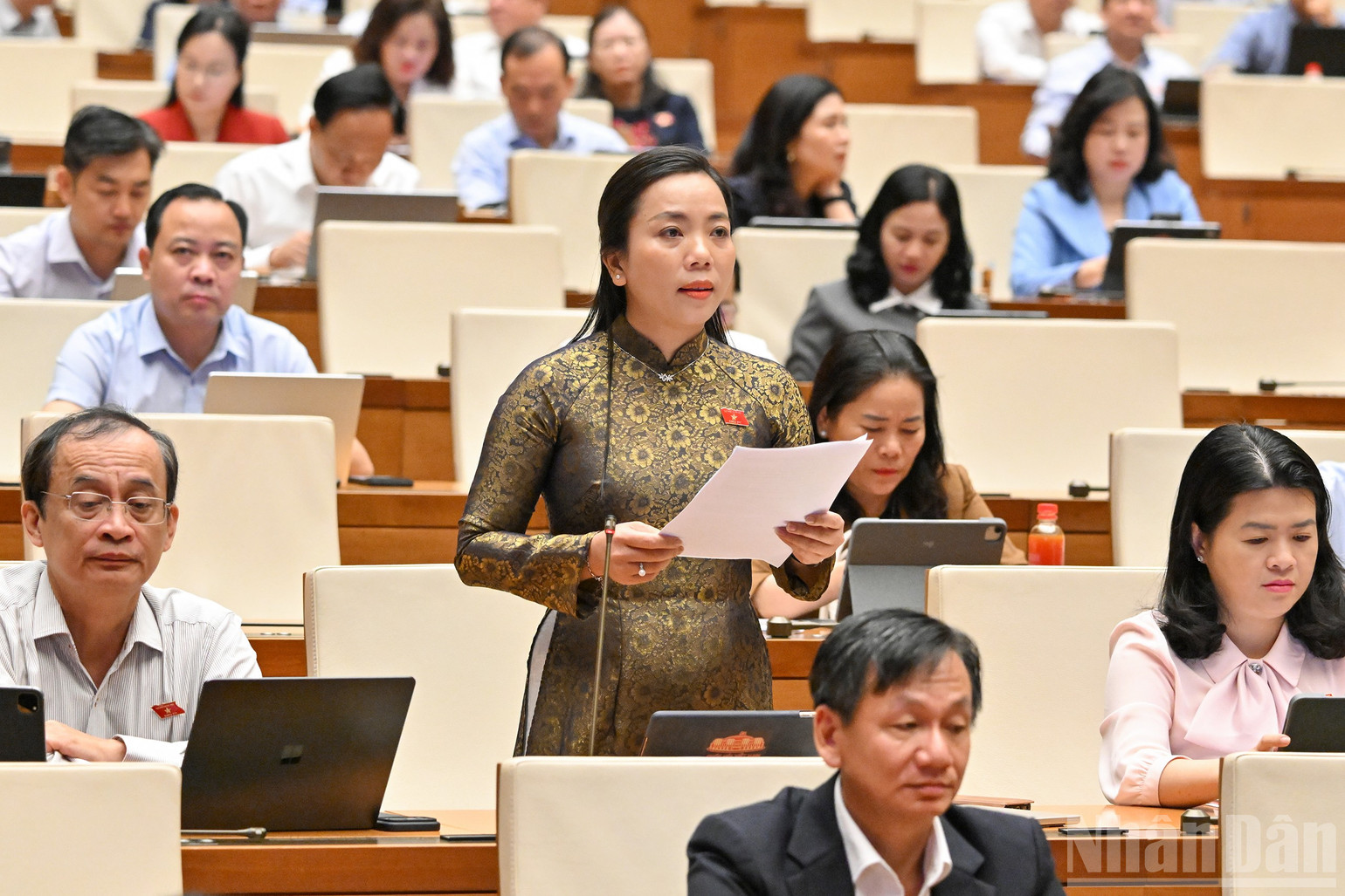 Đại biểu Triệu Thị Ngọc Diễm (Đo&agrave;n th&agrave;nh phố Cần Thơ).
