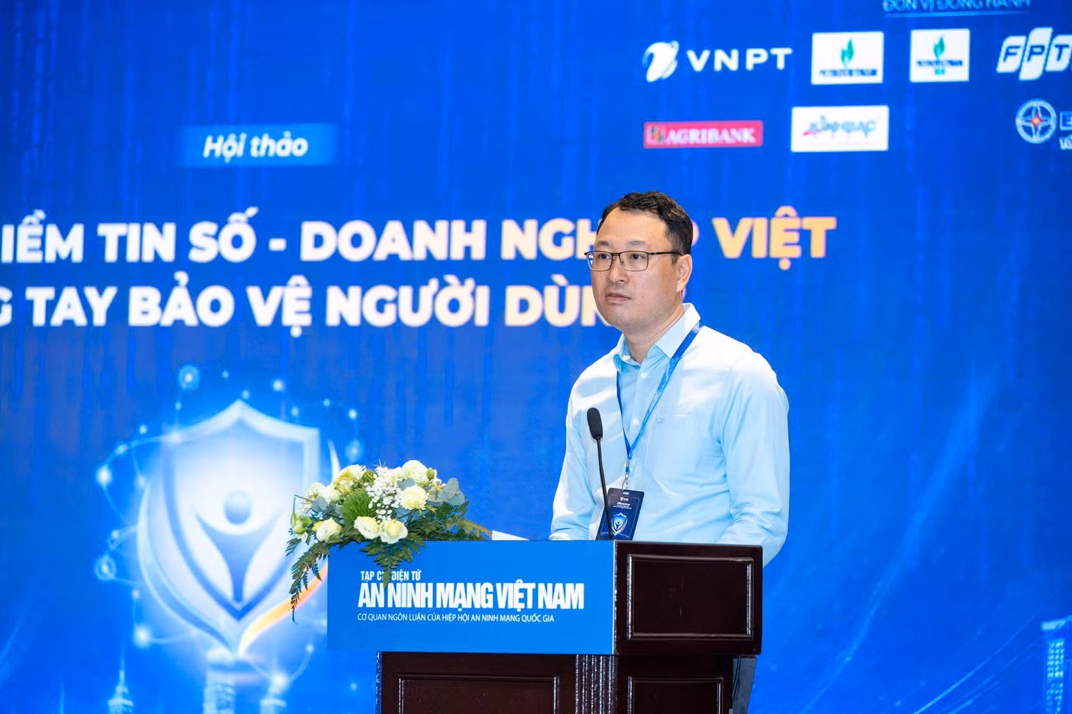 thuong-ta-trieu-manh-tung.jpg