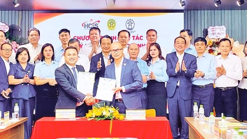 Hiệp hội Doanh nghiệp công nghiệp hỗ trợ Hà Nội ký kết Biên bản ghi nhớ hợp tác với Trung tâm Dịch vụ việc làm Thành phố Hà Nội.