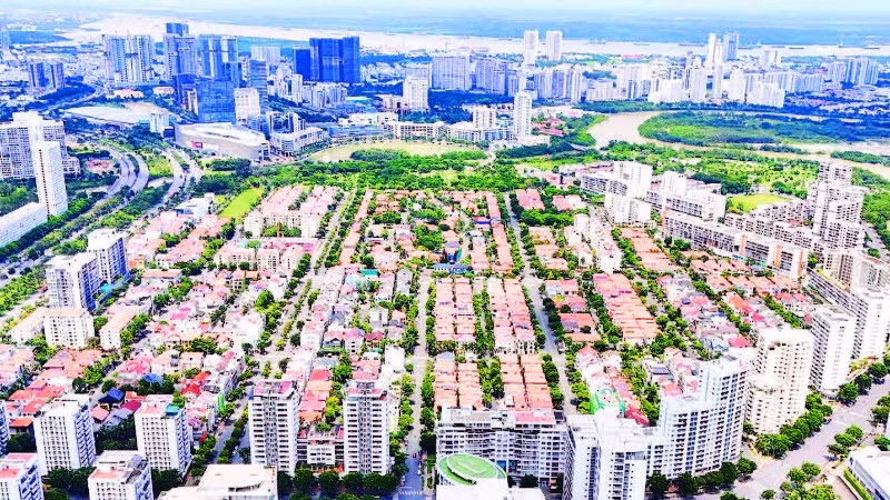 Một góc đô thị Thành phố Hồ Chí Minh. (Ảnh THẾ ANH)