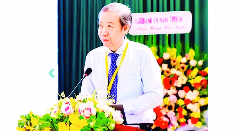 Phó Giám đốc Sở Y tế Nguyễn Văn Vĩnh Châu phát biểu về vai trò của y tế cơ sở.