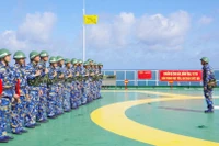 Cán bộ, chiến sĩ nhà giàn nêu cao tinh thần cảnh giác, sẵn sàng chiến đấu cao.