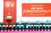 Khen thưởng các đơn vị, cá nhân có thành tích xuất sắc trong thực hiện nhiệm vụ chuyển đổi số giai đoạn 2021-2025.