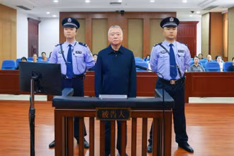 [Video] Trung Quốc tử hình treo cựu quan chức tham nhũng 17 tỉ USD