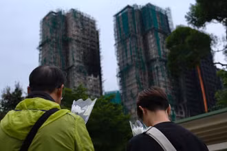 [Video] Cháy chung cư ở Hong Kong: 159 người "mất tích" được xác nhận an toàn