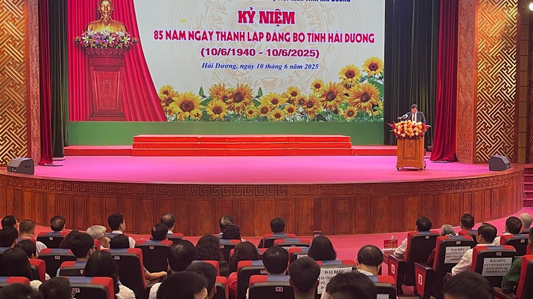 Tỉnh Hải Dương tổ chức kỷ niệm 85 năm Ngày thành lập Đảng bộ tỉnh. img-3652.jpg