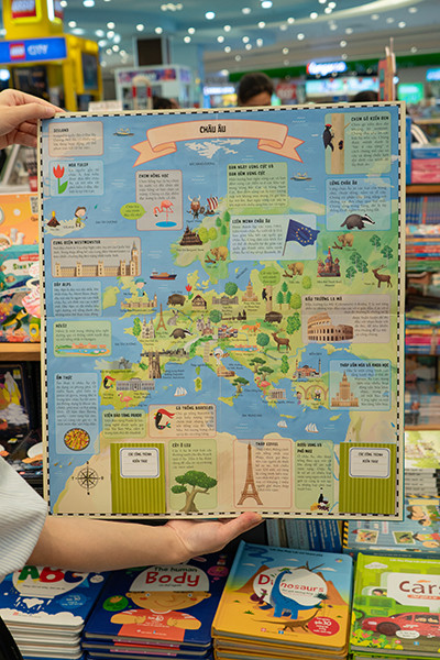 Bộ sách “Atlas thế giới”. Bộ sách “Atlas thế giới”.