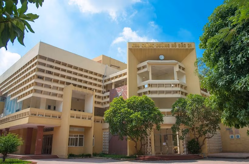 Trường đại học Y Hà Nội tuyển bổ sung 80 chỉ tiêu đại học chính quy 