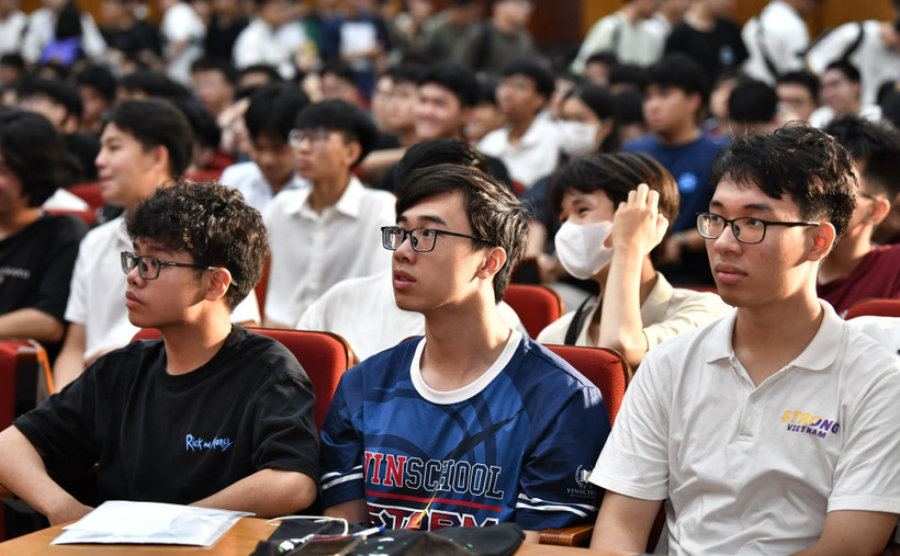 Thí sinh đăng ký xét tuyển diện tài năng vào Đại học Bách khoa Hà Nội năm 2025 (Ảnh: HUST)