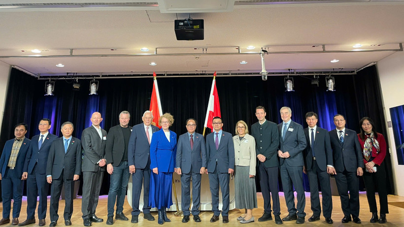 Diễn đàn Hợp tác Việt Nam - Áo về lao động có tay nghề và đào tạo nghề