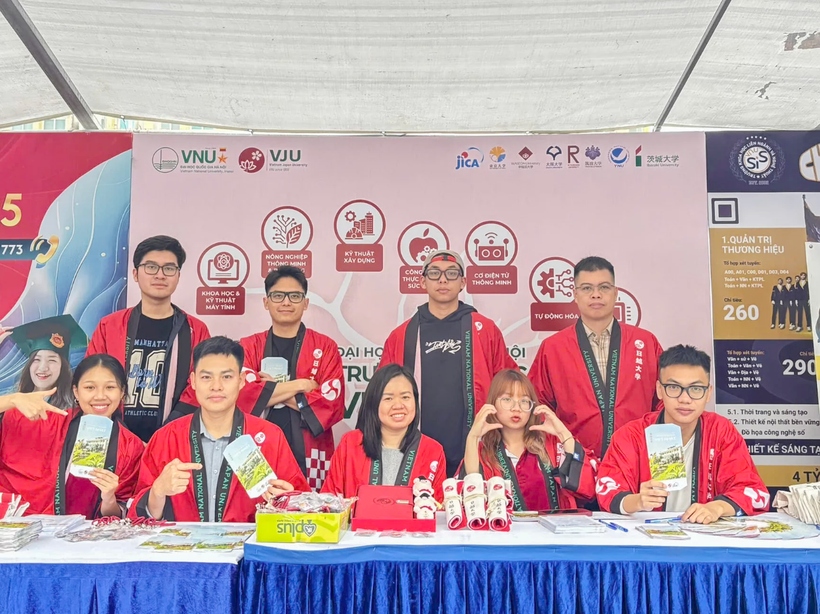 Hoạt động tư vấn tuyển sinh, hướng nghiệp Trường đại học Việt Nhật. (Ảnh: VJU)