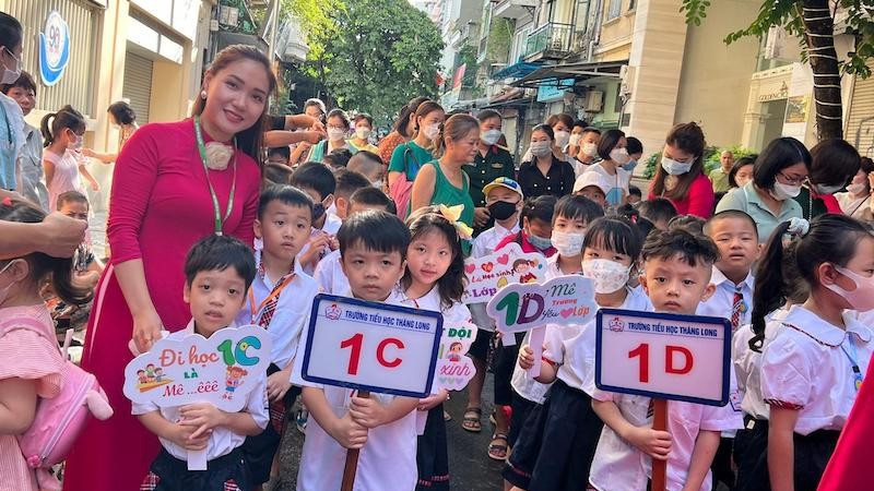 Bộ Giáo dục và Đào tạo: Cần thiết có “hệ số lương đặc thù” cho nhà giáo