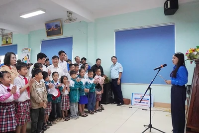 Bí thư Tỉnh đoàn Quảng Trị Trần Thị Thu phát biểu tại Lễ ra quân Tháng Thanh niên năm 2026.