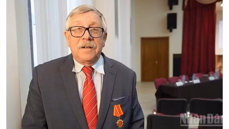 Tiến sĩ Petr Tsvetov, cán bộ khoa học cấp cao Trung tâm Nghiên cứu Việt Nam và ASEAN thuộc Viện Trung Quốc và châu Á đương đại, Viện Hàn lâm Khoa học Nga. (Ảnh: XUÂN HƯNG)