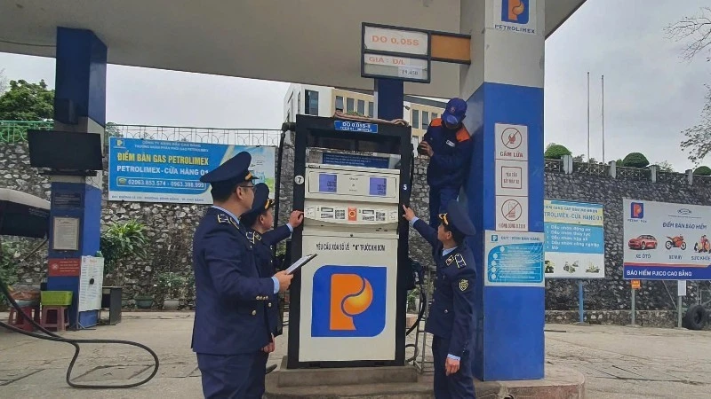 Thủ Tướng Chỉ Đạo Bộ Công Thương Đảm Bảo Cung Ứng Xăng Dầu, Tránh Thiếu Hụt