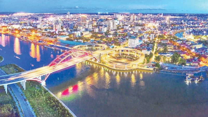 Hải Phòng: 11 năm tăng trưởng hai con số, tiên phong xây dựng mô hình chủ nghĩa xã hội