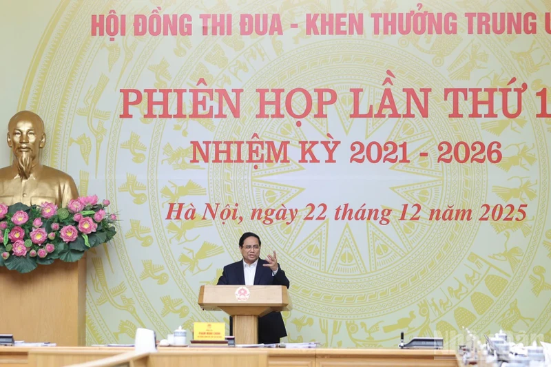 Thủ tướng Chính phủ Phạm Minh Chính chủ trì Phiên họp lần thứ 16 Hội đồng Thi đua-Khen thưởng Trung ương. (Ảnh: Trần Hải)
