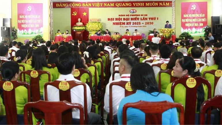 Toàn cảnh Đại hội đại biểu Đảng bộ phường Dĩ An lần thứ I, nhiệm kỳ 2025-2030. da2.jpg