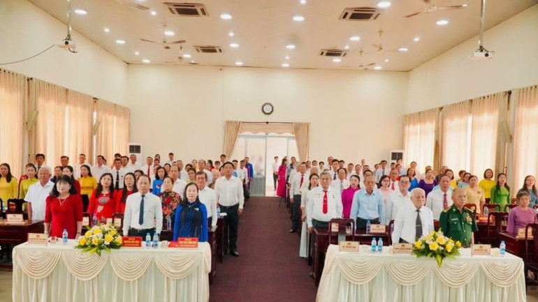 Các đại biểu dự lễ kỷ niệm.