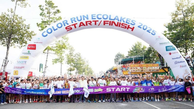 Hơn 2.000 người tham gia Giải Đường chạy sắc màu “Color Run EcoLakes 2025”. th2.jpg