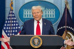 Tổng thống Mỹ Donald Trump phát biểu trong một cuộc họp báo diễn ra tại Nhà trắng, tháng 1/2025. (Ảnh: Tân Hoa Xã)
