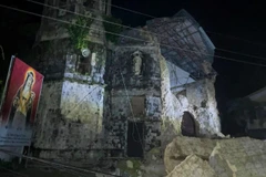 Nhà thờ bị hư hại sau trận động đất tại tỉnh Cebu, Philippines, ngày 30/9/2025. (Ảnh: THX/TTXVN)