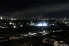 Nhiều tiếng nổ lớn đã vang lên ở thủ đô Caracas của Venezuela, đồng thời điện đã bị ngắt tại một căn cứ quân sự lớn. (Ảnh: IRNA/TTXVN)