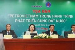 Các chuyên gia tham dự tọa đàm.