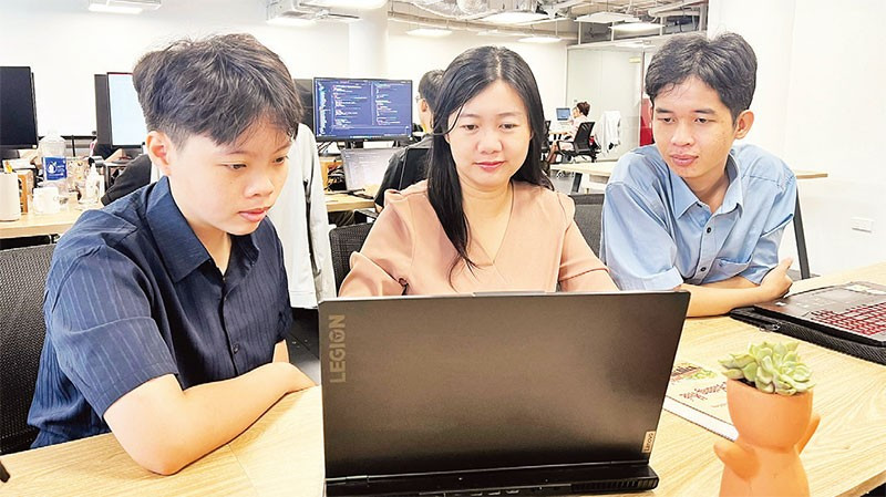 Chị Trần Ngọc Nguyệt Quế tâm huyết với các dự án văn hóa tạo ảnh hưởng đến cộng đồng và đào tạo nhân lực trẻ. (Ảnh CTV)