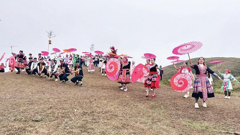 Nhân dân xã Hiệp Lực vui đón xuân mới Bính Ngọ.