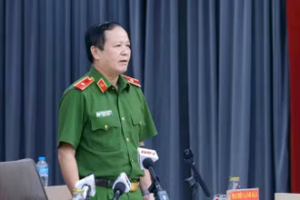 Thiếu tướng Phan Mạnh Trường, Phó Cục trưởng Cục Cảnh sát điều tra tội phạm về trật tự xã hội trả lời tại họp báo.