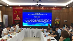 Hội nghị nâng cao hiệu quả tuyên truyền về công tác dân số, trẻ em và phòng chống tệ nạn xã hội trên các phương tiện thông tin đại chúng.