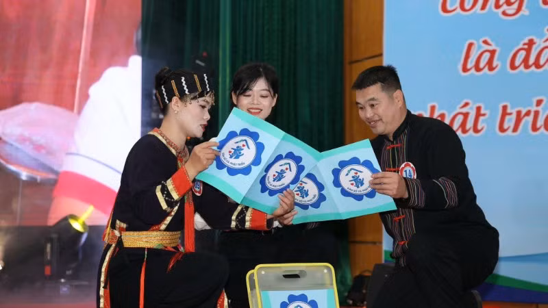 Tuyên truyền về công tác dân số. 