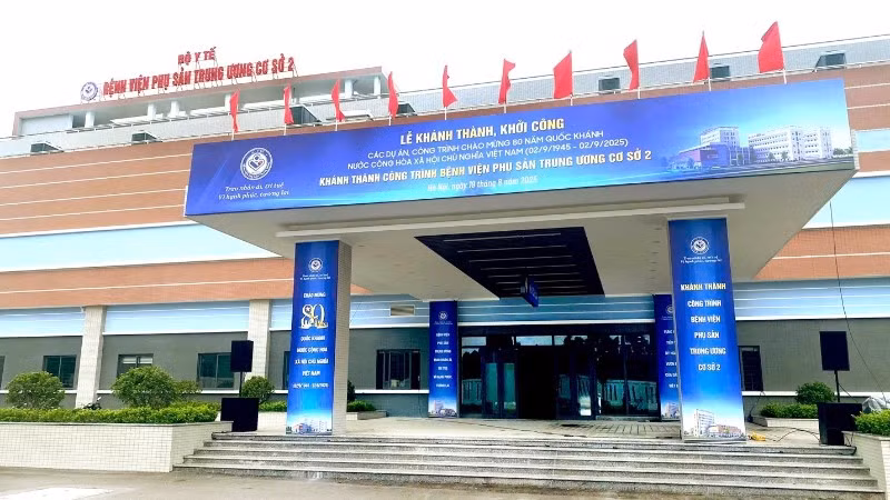 Bệnh viện Phụ sản Trung ương có quy mô 300 giường nội trú, tiếp nhận khoảng 1.000 lượt khám mỗi ngày.