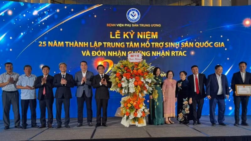 Trung tâm Hỗ trợ sinh sản Quốc gia đón nhận Chứng nhận RTAC quốc tế.