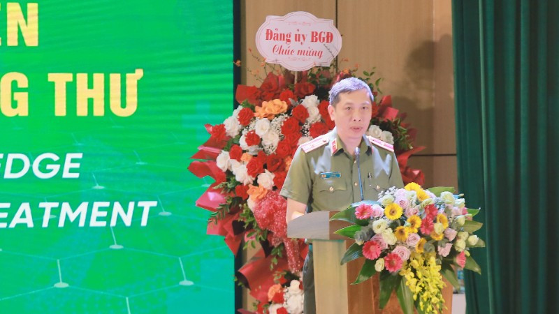 Đại tá, Phó Giáo sư, Tiến sĩ Hoàng Thanh Tuyền, Giám đốc Bệnh viện 19-8 phát biểu khai mạc hội thảo.