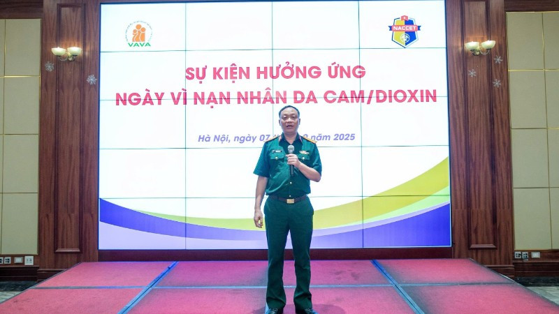 Thượng tá Trần Đức Hùng, Phó Giám đốc Trung tâm hành động Quốc gia (Naccet) phát biểu tại sự kiện.