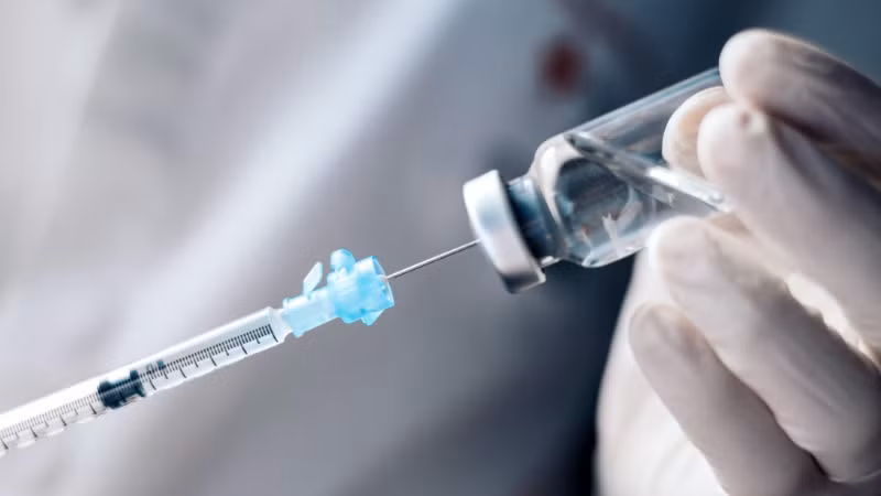 Luật Phòng bệnh được thông qua là nền tảng quan trọng để Việt Nam có chiến lược "Tiêm chủng cho mọi người" bảo vệ người Việt.