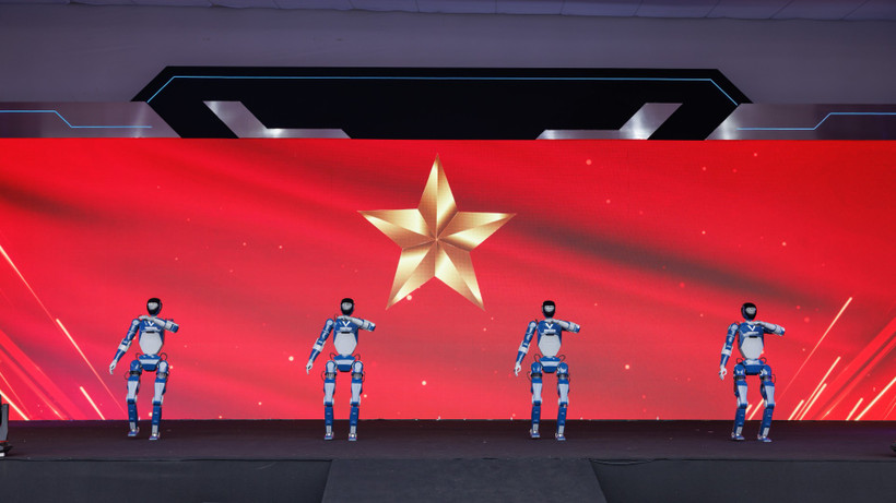 Đội ngũ VinMotion cũng tiếp tục cải tiến mạnh mẽ công nghệ và sản phẩm của mình cả về phần cứng lẫn phần mềm.