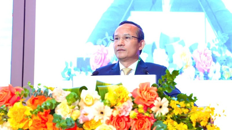 Thiếu tướng, Giáo sư, Tiến sĩ Lê Hữu Song – Giám đốc Bệnh viện Trung ương Quân đội 108 phát biểu khai mạc.