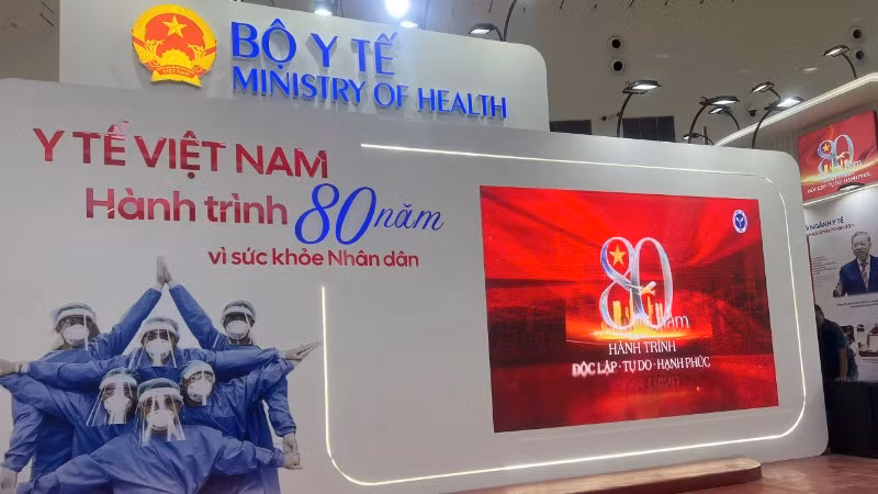 Triển lãm "Y tế Việt Nam - Hành trình 80 năm vì sức khỏe nhân dân".