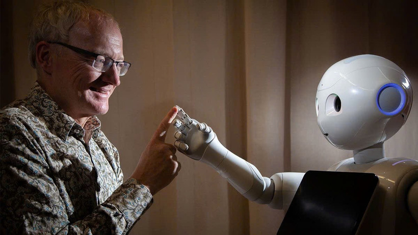 Giáo sư Toby Walsh, chuyên gia hàng đầu về AI tại Úc, đánh giá cao tầm quan trọng của tọa đàm do VinFuture tổ chức trong bối cảnh vấn đề quản trị phát triển AI đang “nóng” trên toàn cầu. (Ảnh: UNSW)