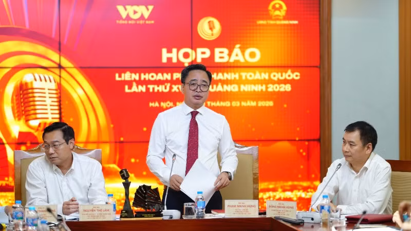 Nhà báo Phạm Mạnh Hùng, Phó Tổng Giám đốc Đài Tiếng nói Việt Nam, Trưởng Ban Tổ chức Liên hoan Phát thanh toàn quốc lần thứ XVII thông tin về các điểm mới tại kỳ liên hoan lần này. 