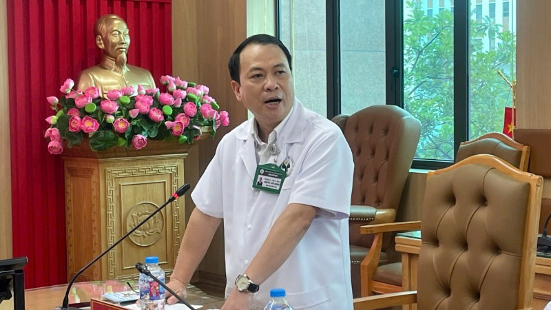 Đại tá, Phó Giáo sư, Tiến sĩ Nguyễn Tiến Quang, Giám đốc Bệnh viện 19-8 phát biểu tại hội thảo.